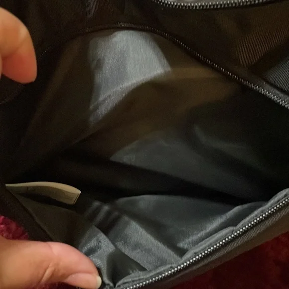 Travelon- RFID Anti theft travel bag - Picture 4 of 14